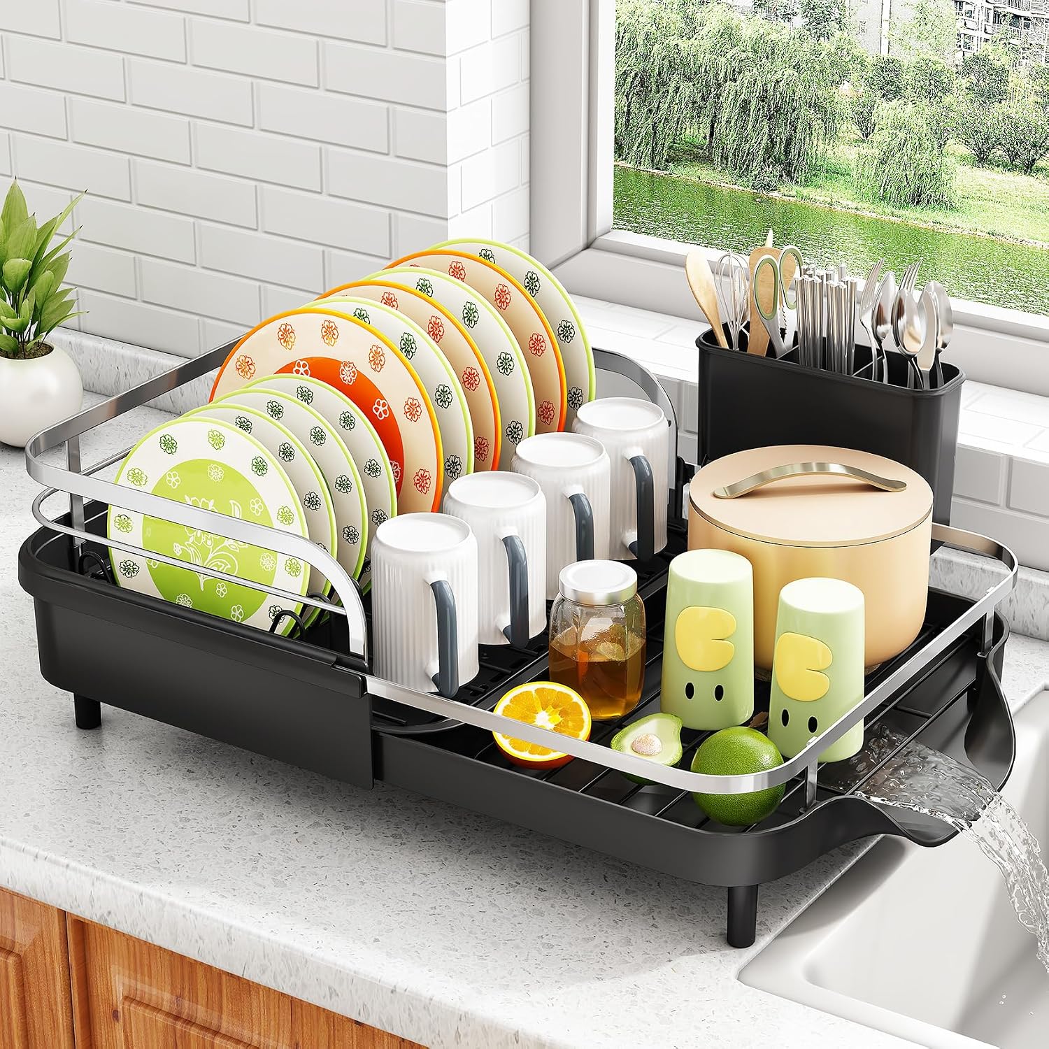 Expandable Dish Drying Rack for Space-Saving Kitchen Storage